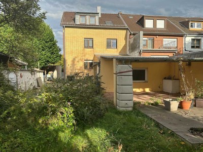 VB ! Modernes Einfamilienhaus in 52353 Düren, mit wunderbarem Garten