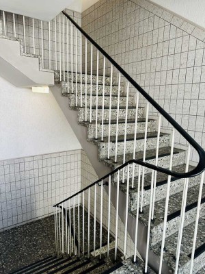 Helle 3-Zimmer-Etagenwohnung mit Balkon und Aufzug in bester Lage von Altenessen Süd in Essen