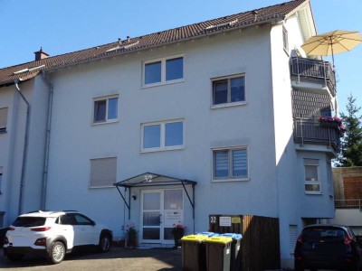 Vermietetes Vierfamilienhaus mit PV-Anlage in Völklingen-Heidstock