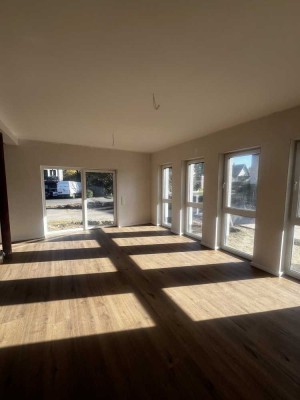 Wunderschöne-4-Zimmer-Neubauwohnung in Köln-Langel