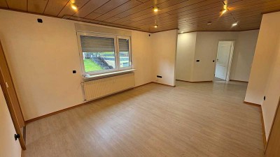 Frisch sanierte 2-Zimmer-Wohnung mit Gartennutzung in ruhiger Lage - Mudersbach-Niederschelderhütte