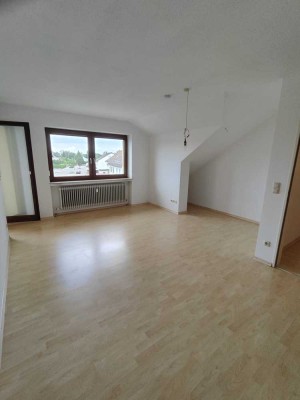 Schöne 3-Zimmer-Wohnung mit EBK und zwei Balkone in Bobingen