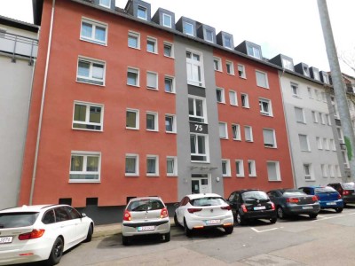 Südviertel: Gemütliche 2-Zi.-EG-Whg. mit großem Balkon