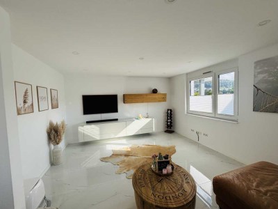 Traumhafte 3-Zimmer-Wohnung mit exklusiver Ausstattung und Blick ins Grüne