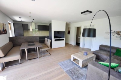 Modernes Terrassenapartment in sonniger und traumhafter Panoramalage von Aurach