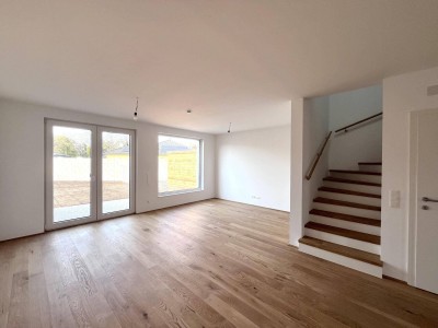 4 Zimmer-Haus plus Keller, Garten und 2 Stellplätzen!