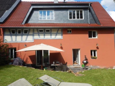 Exklusives Split Level Bauernhaus mit Sauna