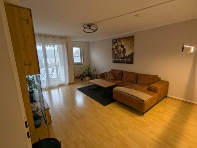 Moderne 3-Zimmer-Wohnung mit Balkon, EBK & Stellplatz in Markt Schwaben