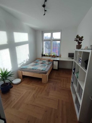 Freundliche 2,5-Zimmer-Wohnung mit Balkon und Einbauküche in Essen