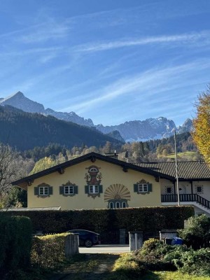 Denkmalgeschützte Villa im Landhausstil als Ein- der Zweifamilienhaus nutzbar!