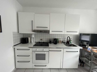 2-Zimmer-Wohnung EBK und Balkon