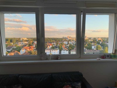 Schöne, energetisch sanierte Penthouse-3-Zi.-Wohnung, 9. OG / Nähe Ostbahnhof