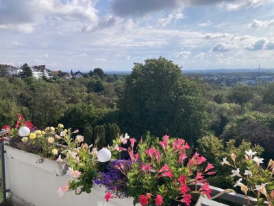 Mietfrei! Penthouse mit großer Dachterrasse, Balkon und herrlichem Weitblick auf die Stadt