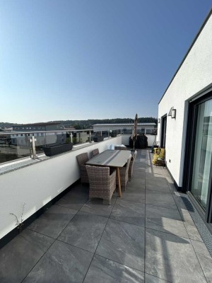 Moderne-4-Zimmer Neubau Penthouse Wohnung in Unterhausen bei Neuburg!