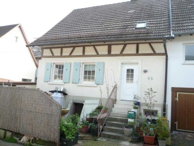 295.000 EUR!! Charmante, gemütliche Doppelhaushälfte in 76534 Baden Baden/ Steinbach