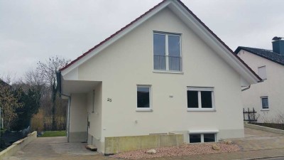 Exklusive 4 Zimmer Maisonette in Feldrandlage!