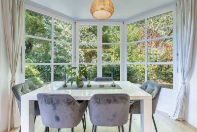 Luxussanierte 3-Zimmer-Wohnung mit Garten und Einbauküche (Eigennutzung oder Kapitalanlage)