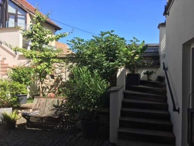 650 €, 50 m², 2 Zimmer in traumhaftem Ambiente
