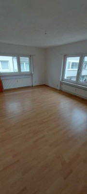 Charmante 2-Zimmer Wohnung im 1. OG in Frankfurt-Oberrad