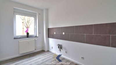 *Erdgeschosswohnung* - 3 Zimmer Whg. mit Balkon und PKW-Stellpl. in Felchta