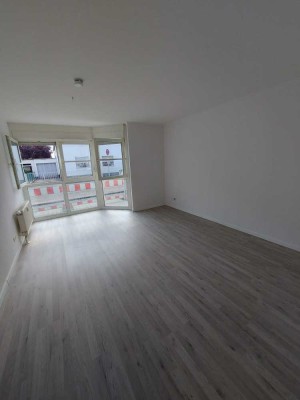 Erstbezug nach Sanierung: Stilvolle 1-Raum-Wohnung in Worms