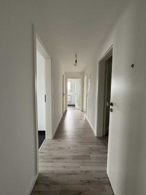 Sanierte 2-Zimmerwohnung im Dachgeschoss