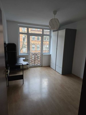 490 € Helles WG-Zimmer mit Balkon in Ludwigshafen zu vermieten