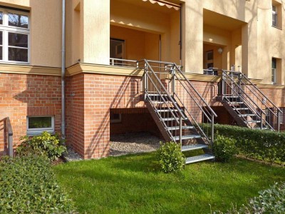Charmante 2-Raum-Wohnung mit Loggia und eigenem Gartenanteil direkt am Mariannenpark !