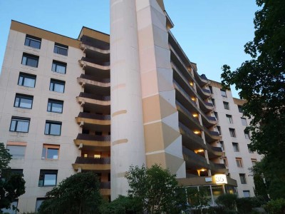 Gepflegte 1,5-Raum-Wohnung mit Balkon und Einbauküche in Wörth am Rhein
