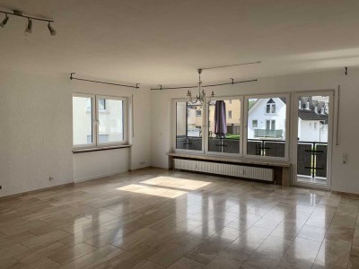 Helle und ruhige gelegene Stadtwohnung mit Balkon (104 qm) für den gehobenen Anspruch in Limburg