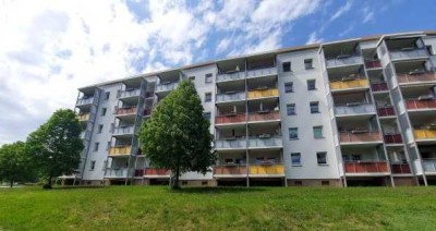renovierte 3-Raum Wohnung mit großem Balkon