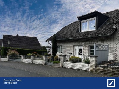 Traumhafte Doppelhaushälfte in Hennef – Wohngebiet auf dem Blocksberg