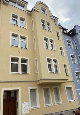 Große und helle 4 ­Zimmer­-Wohnung mit Balkon in Gera!