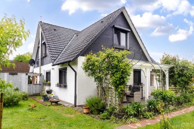 Ein Zuhause für Generationen - Zweifamilienhaus in Borgstedt