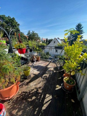 3-Zi.-Mais.-Wohnung auf 2 Etagen mit Balkon, Dachterrasse und Garten in sehr ruhiger und grüner Lage