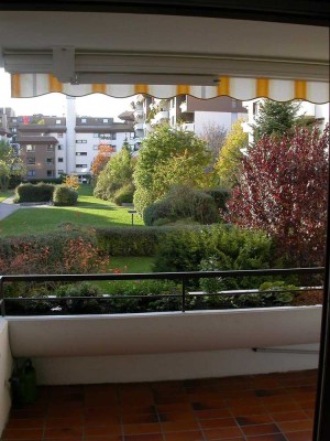 ÖPNV-nahe, moderne 3 1/2-Zi.-Wohnung mit Balkon in ruhiger Lage von privat