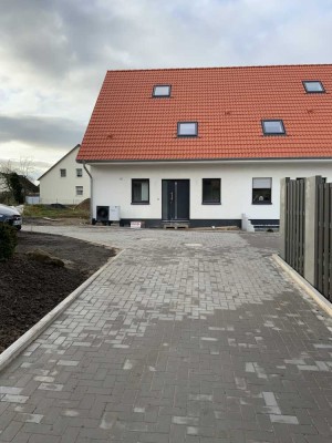 *** Für Sie PROVISIONSFREI *** GEHRDEN- LENTHE - neue Doppelhaushälfte - Erstbezug !!!