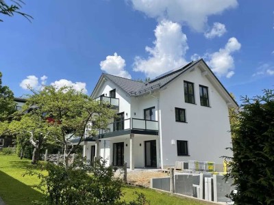1.12.25 Zweitbezug: Moderne 4-Zimmer Dachgeschosswohnung mit Balkon in Fürstenfeldbruck