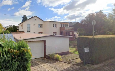 Endlich mal Garten für die Kinder! 5 ZKBB im 1.OG + Gartenparadies + Garage in nur 2 FH