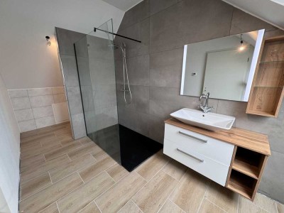 Helle 2-Zimmer Wohnung im 1. und 2. OG in Euskirchen