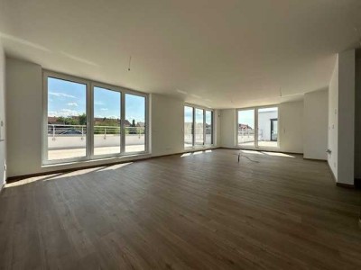 KFW 40+!!! Stilvolle 3-Raum-Penthouse-Wohnung mit geh. Innenausstattung in Hildesheim