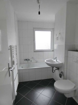 Modernisierte 3-Zi.-Whg. mit Balkon in angrenzender Nähe zu E-Haarzopf!