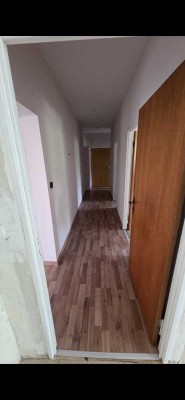3-Zimmer-Wohnung im grünen mit Einbauküche