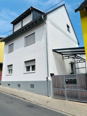 Einfamilienhaus mit Garage und Garten in Wiesbaden-Dotzheim!