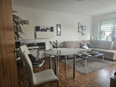 Lichtdurchflutete 2-Zimmer-Wohnung, EBK direkt vom Eigentümer