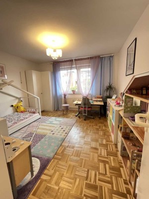 *** kernsanierte 3-Zimmer-Wohnung mit Balkon am Westpark ***