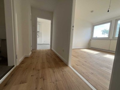 Renovierte 2-Zimmerwohnung mit Wohnküche im Dachgeschoss