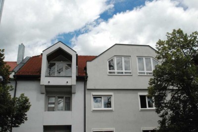 Sehr schön geschnittene Dachgeschoss Wohnung mit gehobener Ausstattung