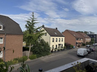 Helle 3-Zimmer-Wohnung mit Balkon in ruhiger Lage von Kleinenbroich