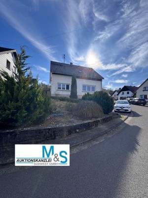 Handwerker aufgepasst! Freistehendes Einfamilienhaus in Schmelz-Limbach zu verkaufen!